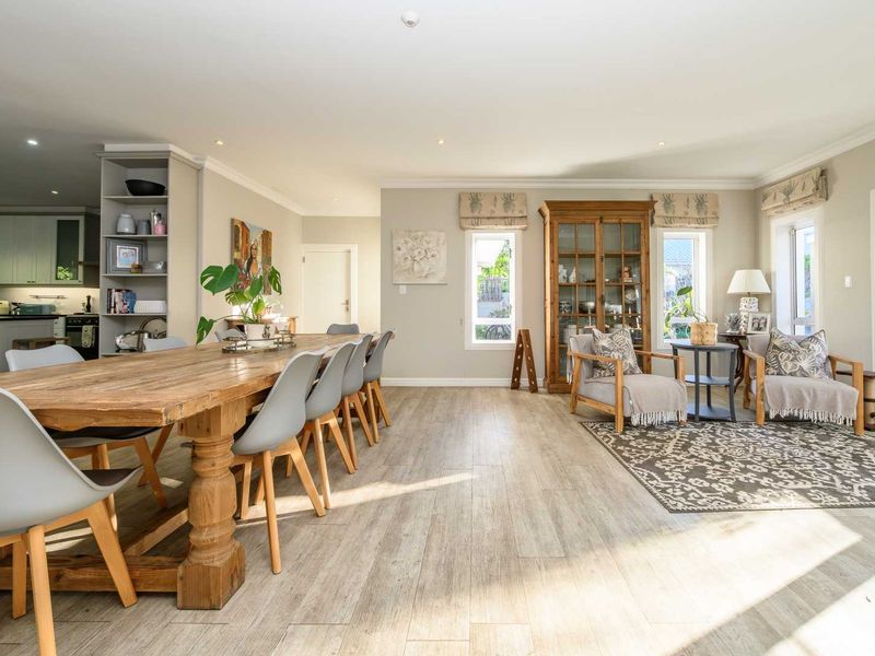 JUST MOVE IN | SECURE FAMILY HOME IN SOUGHT-AFTER SHORT ROAD, WALMER - Photo 5