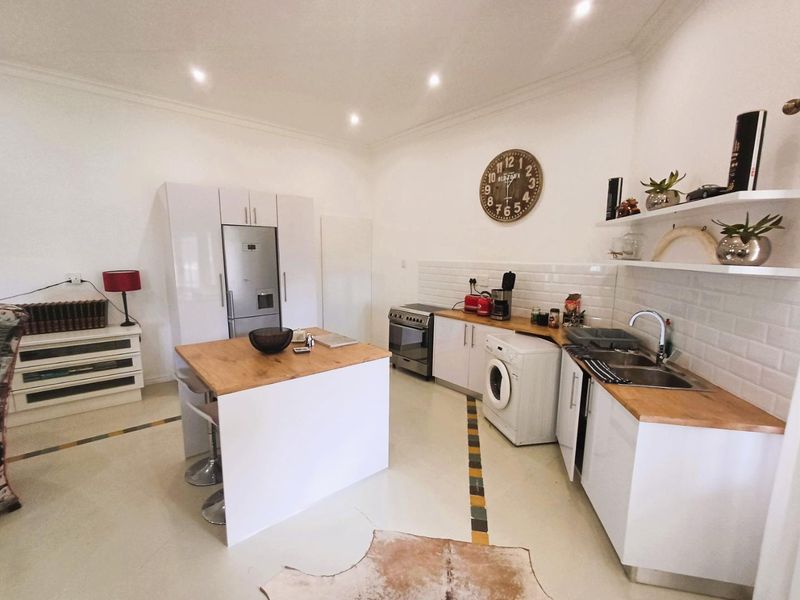FOR RENT  |  ASSAGAY  |  Queensbridge Estate  |  1 Bedroom Furnished Cottage - Photo 3