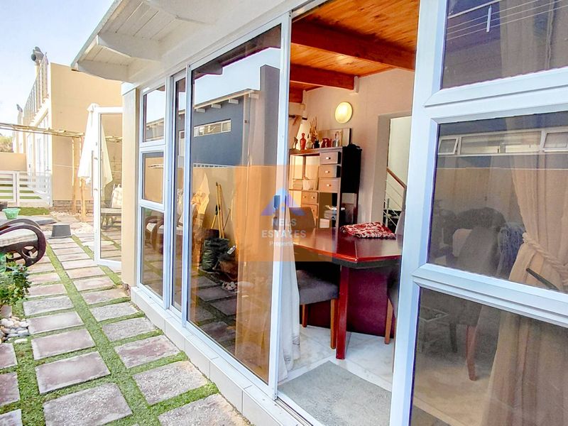 Townhouse For Sale in Waterfront, Swakopmund - Photo 5
