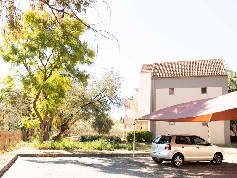 Ground floor Unit - Photo 7