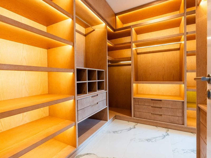 Your Private Rooftop Retreat in Pointe aux Canonniers | Luxury 4-Bed Penthouse - Photo 9