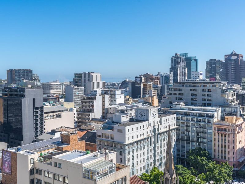 Luxury 3-Bedroom Penthouse | Panoramic Views - Photo 2