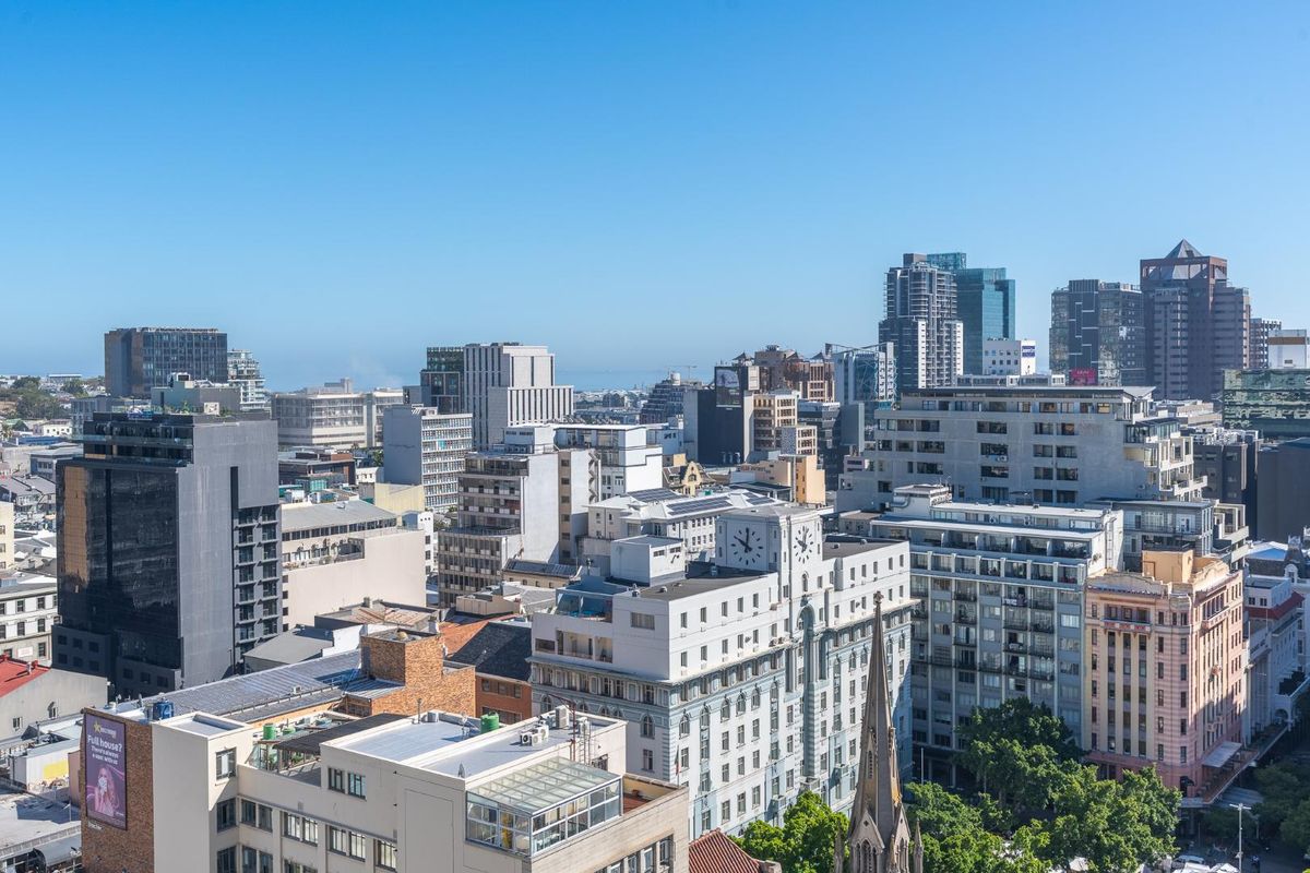 Luxury 3-Bedroom Penthouse | Panoramic Views - Photo 2