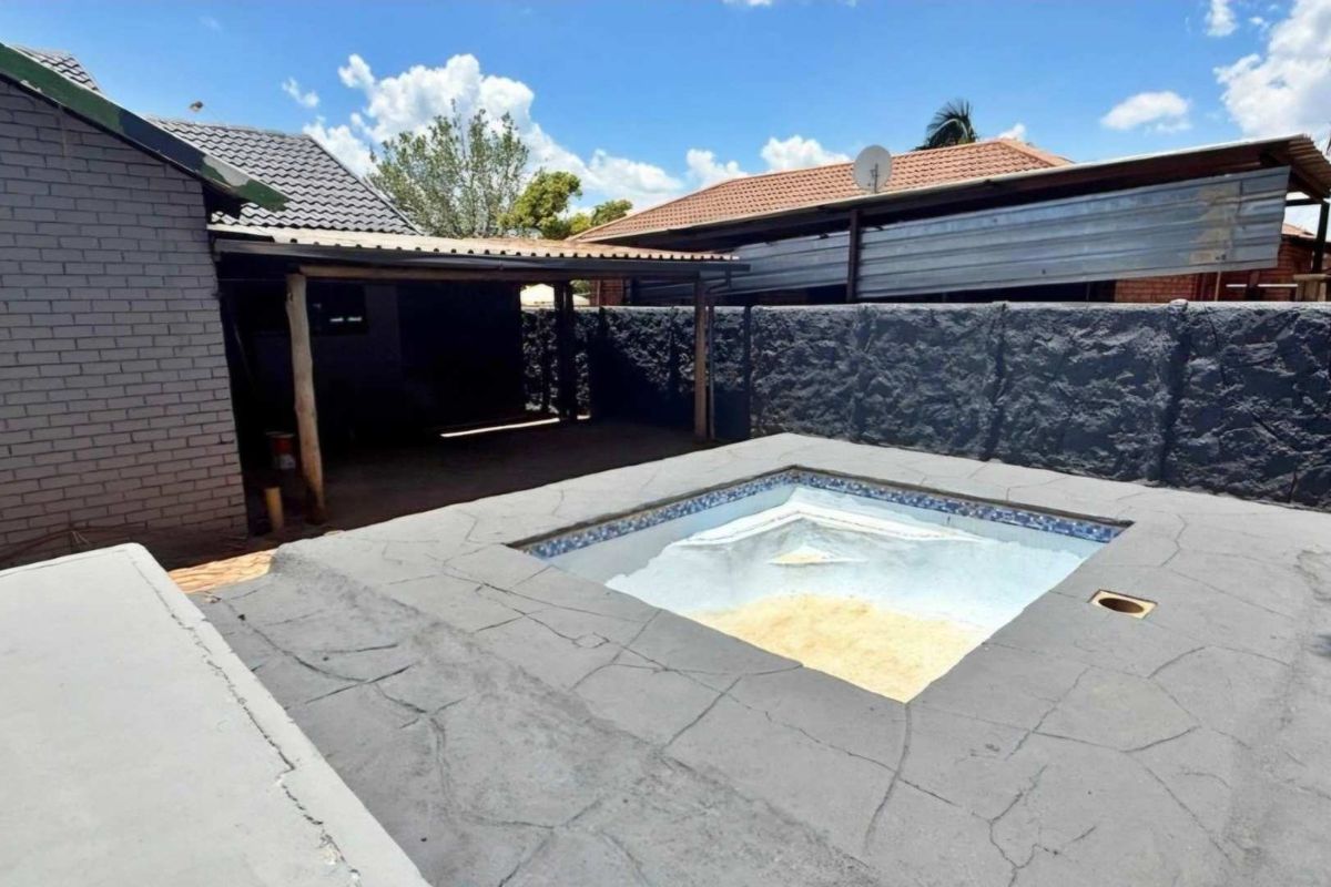 House for sale - Photo 5