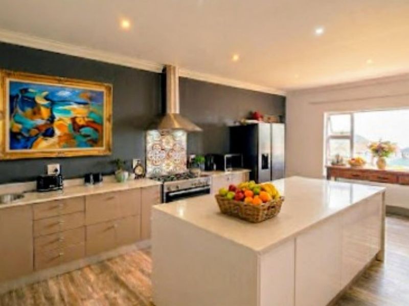 Coastal Farmhouse Elegance - 4 Bedroom House with Flat for Sale in Dana Bay - Photo 3