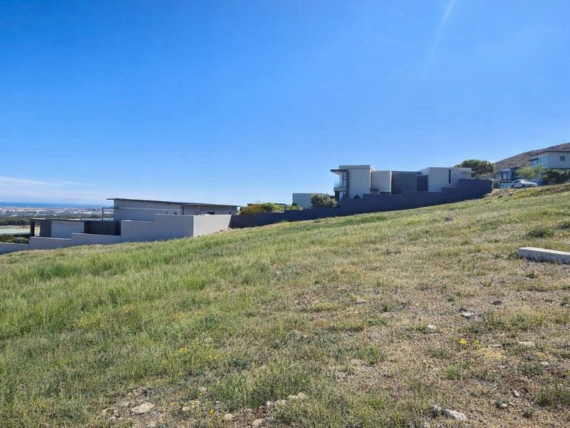 Wake Up to Table Mountain — Where Your Dream Home Becomes Reality in Baronetcy Estate - Photo 7