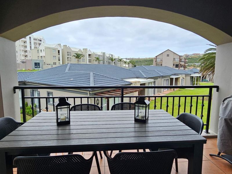 FURNISHED 2 BEDROOM 2 BATHROOM LOW MAINTENANCE - Photo 1