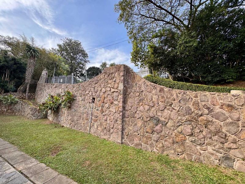 TO RENT - Charming 3-Bedroom Family Home with Separate Flatlet in Westville - Photo 7