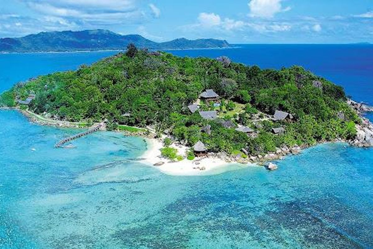 EXCLUSIVE PRIVATE ISLAND SALE - Photo 3