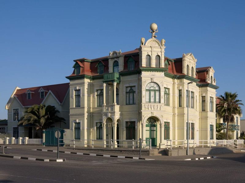 FOR SALE -FULLY OPERATIONAL RESTAURANT BUSINESS - SWAKOPMUND, NAMIBIA - Photo 4