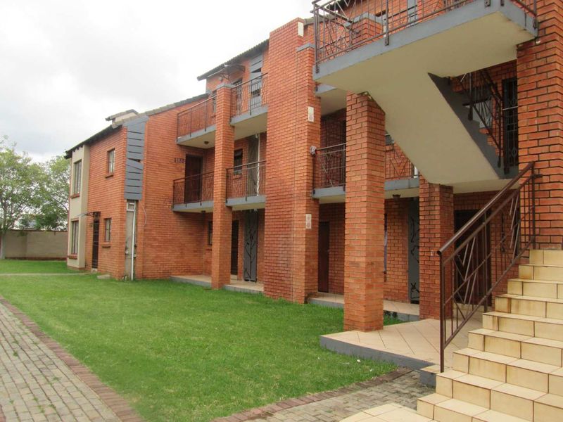 A VERY BEAUTIFUL NEAT AND CLEAN BACHELOR APARTMENT FOR SALE IN WONDERPARK ESTATE  BARGAIN - Photo 2