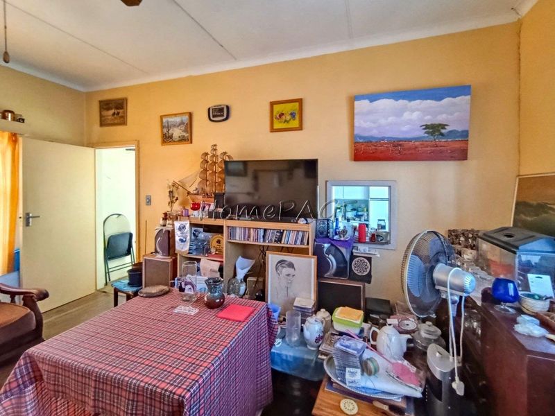 Central, Walvis Bay:  3 Bedroom home in EXCELLENT POSITION is for Sale - Photo 7