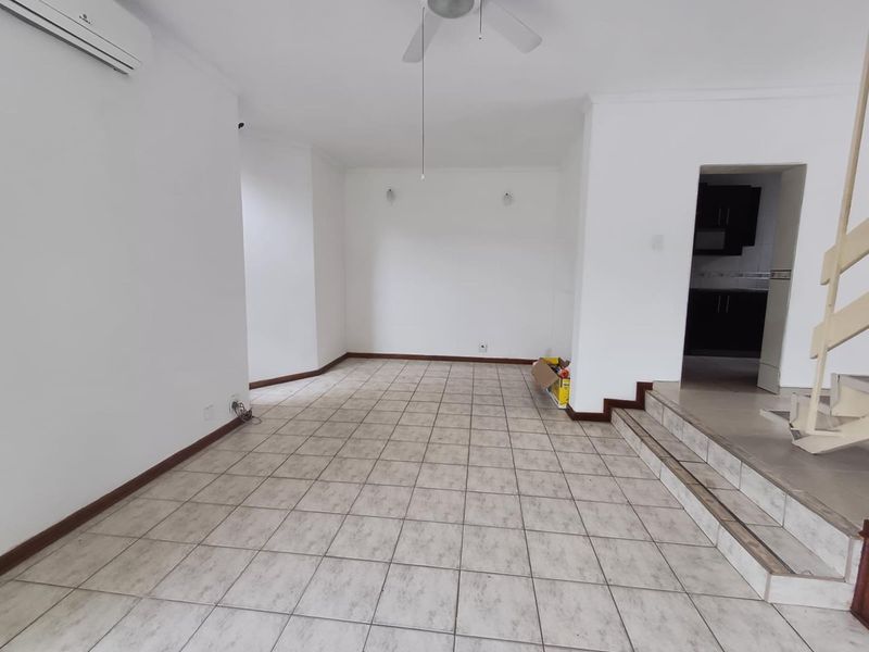 Welcome to your dream home! This 3-bedroom duplex is the perfect blend of style and comfort - Photo 4