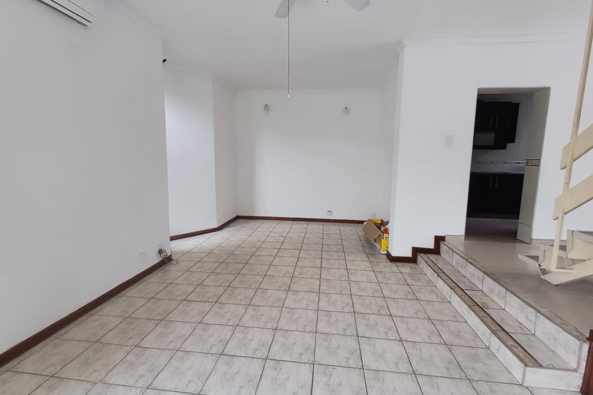 Welcome to your dream home! This 3-bedroom duplex is the perfect blend of style and comfort - Photo 4