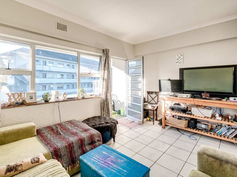 Dual-Living Flexibility Or A True Investment Gem! - Photo 4