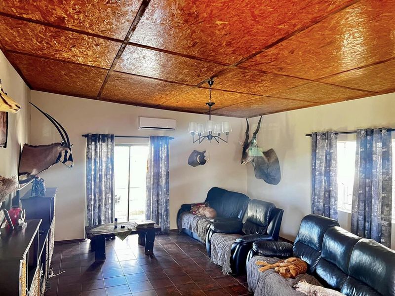 3 Bedroom House For Sale in Okahandja - Photo 5