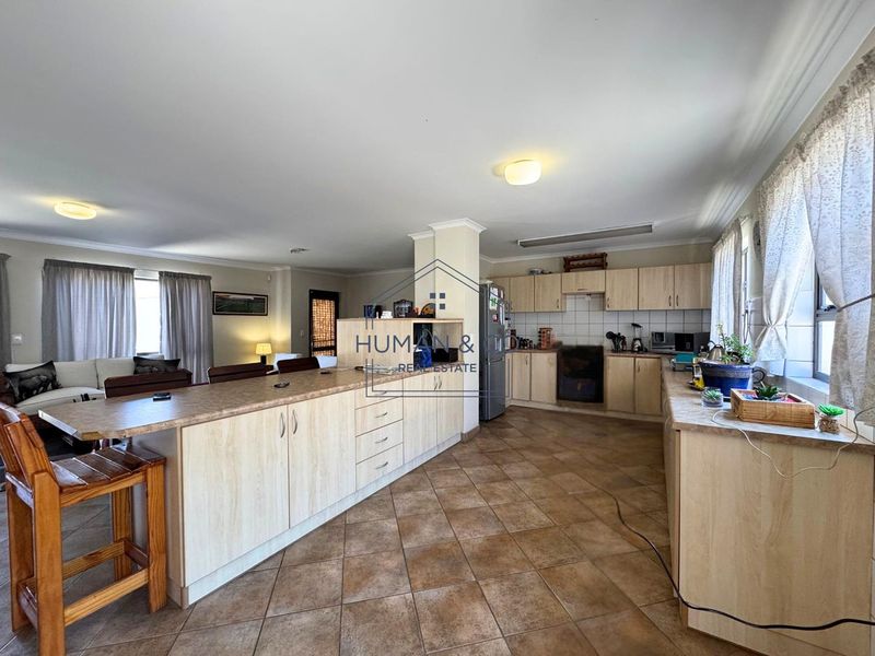Modern ground floor townhouse near Lagoon and town center - Photo 8