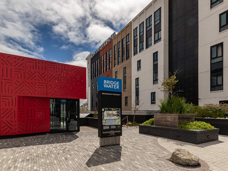 Prime Income-Producing Commercial Unit with Established Tenant in Bridgewater Estate, Century City - Photo 4