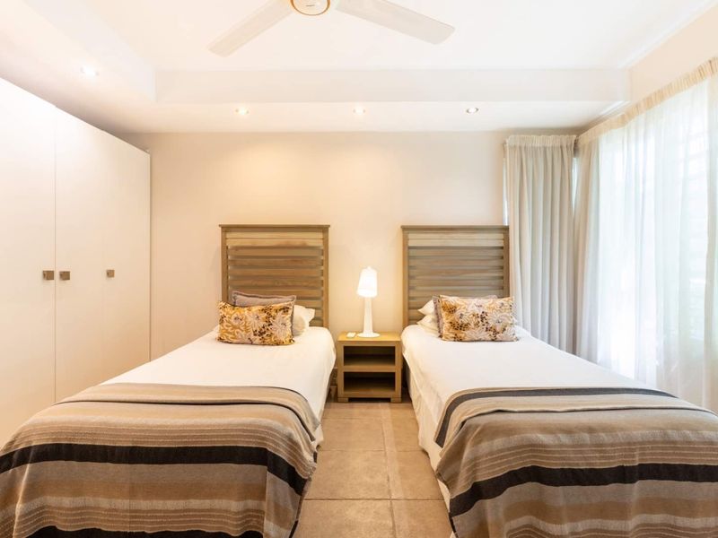 BAREFOOT LUXURY ON THE SANDS OF CAP MALHEUREUX - Photo 6