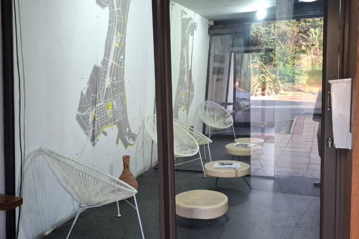 Perfect Investment: Bachelor Apartment Steps from the Waterfront - Photo 4