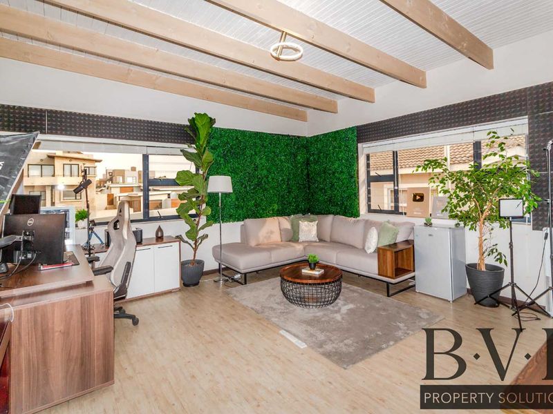 5 BEDROOM HOME FOR SALE IN OCEAN VIEW - Photo 10