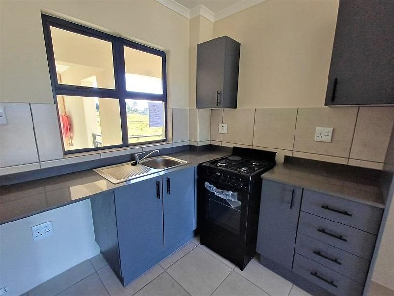 FOR RENT  |  Hillcrest  |  Kings Gate Estate  |  2 Bedroom 1st Floor Apartment - Photo 8