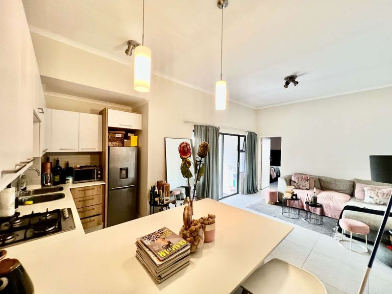 Modern Living with Unmatched Estate Views!" - Photo 4
