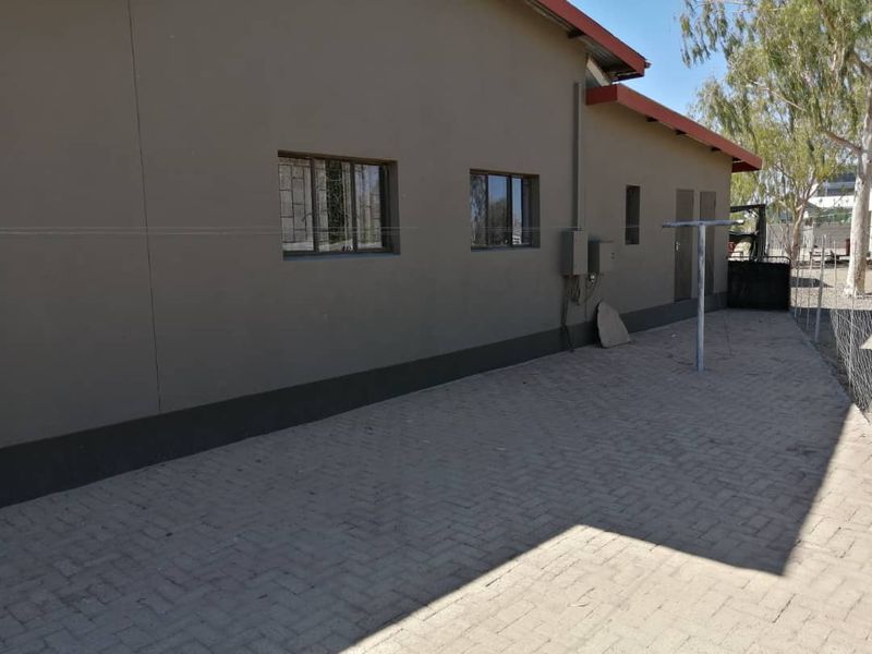 EXCELLENT INVESTMENT FOR SALE IN MARIENTAL 4 RENTAL UNITS ON ONE ERF - Photo 10