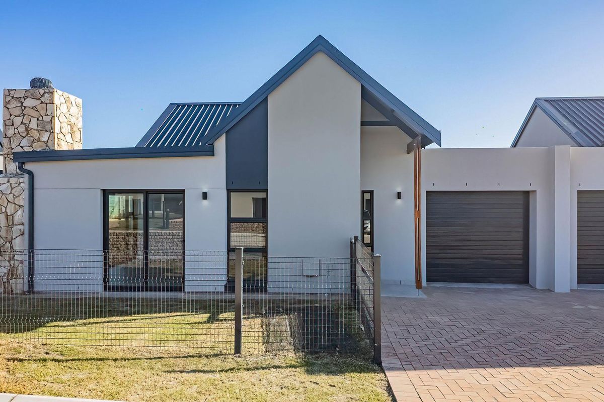 Village Home in Hartland Retirement Village - Retirement living at it's best - Photo 2
