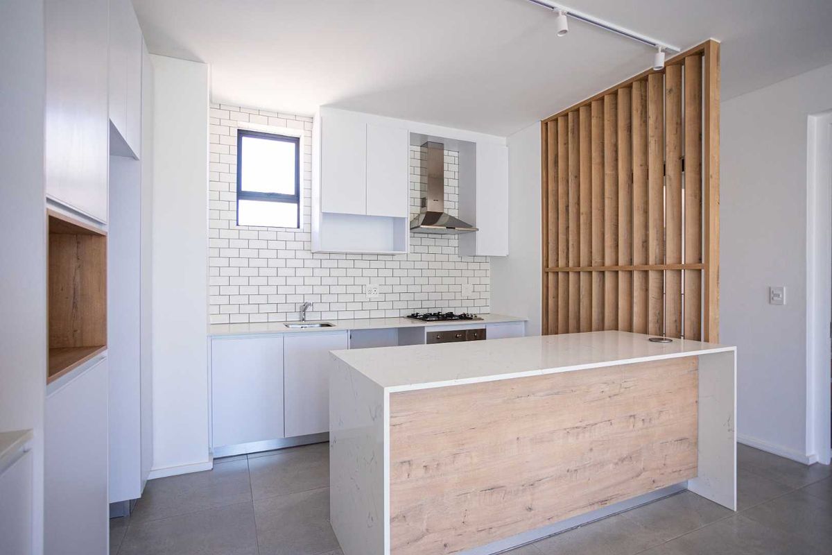 Two-bedroom apartment in the vibrant hub of Val de Vie Estate - Photo 2