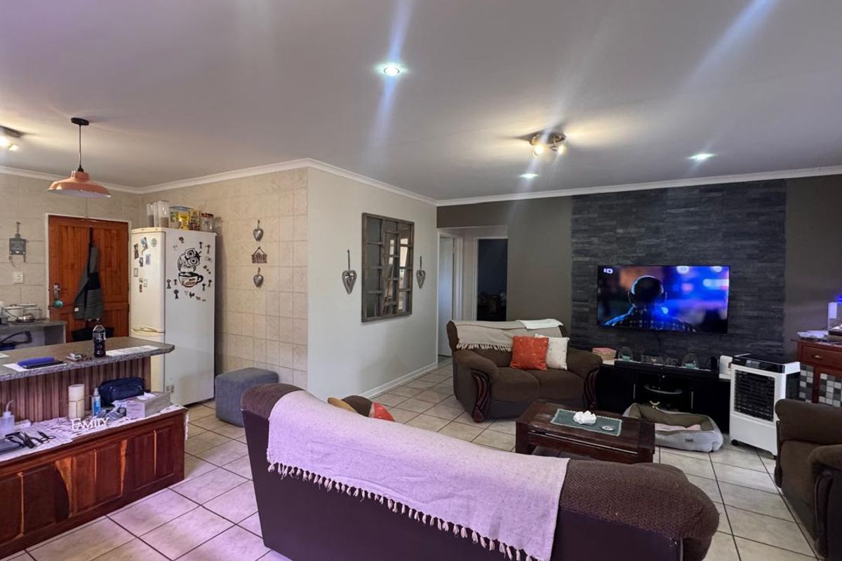 Modern Townhouse Living with Minimal Maintenance - Photo 2