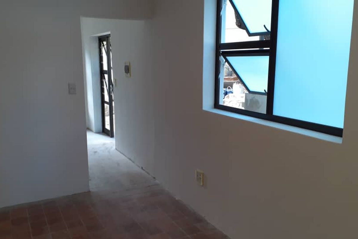 Garden Flat FOR RENT - 1 June 2026 - Photo 3