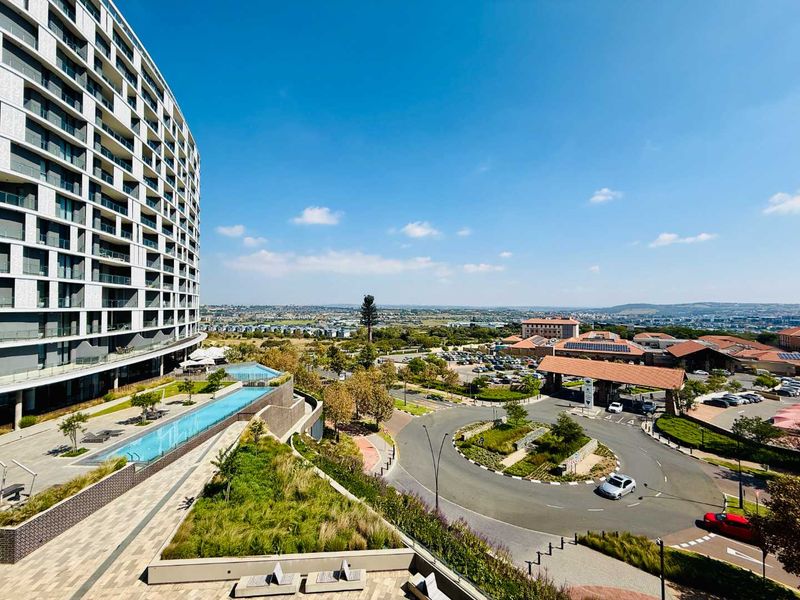 Luxury one bedroom apartment for sale at Ellipse Waterfall - Photo 2