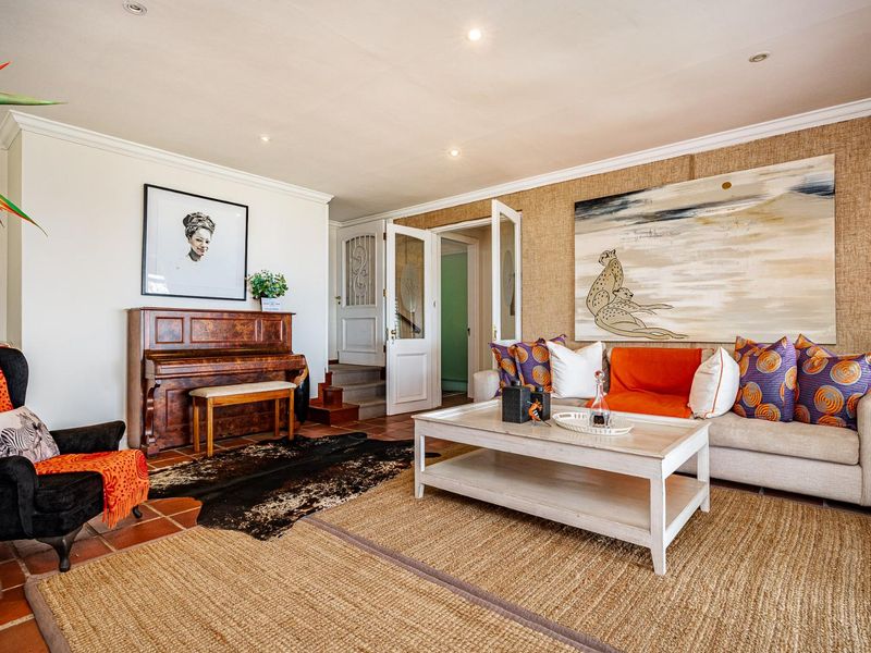 EXCEPTIONAL KLOOF COLONIAL HOME WITH ESTABLISHED GUEST HOUSE OPPORTUNITY - Photo 8