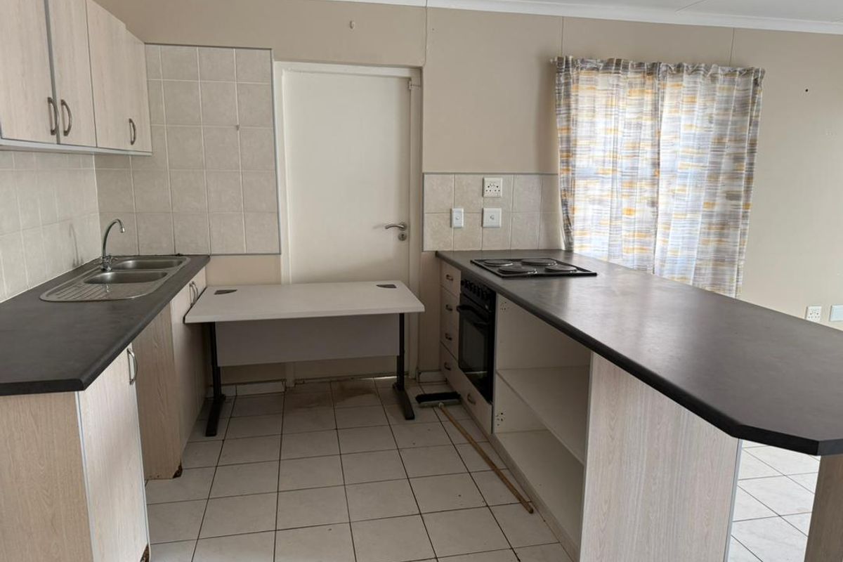 FOR SALE - PRIME 2-BEDROOM INVESTMENT OPPORTUNITY – CC REGISTERED- SWAKOPMUND - Photo 4