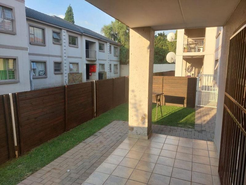 The one you have been looking for - Groundfloor 2 Bedroom - Photo 2
