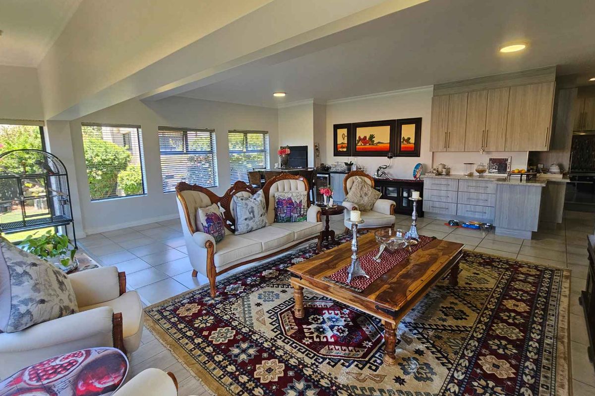 Breathtaking views & elegant living in Hartenbos - Photo 4