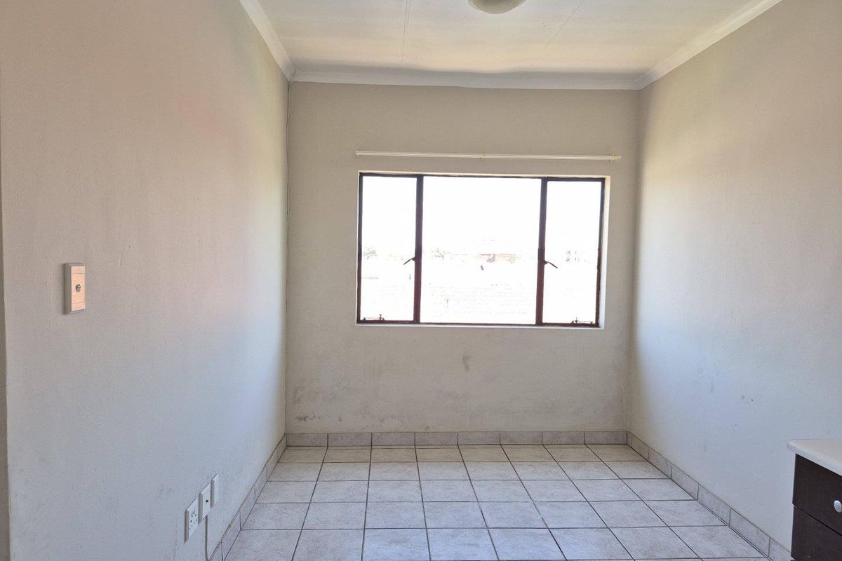 1 Bedroom apartment to rent in Kempton Park - Photo 2