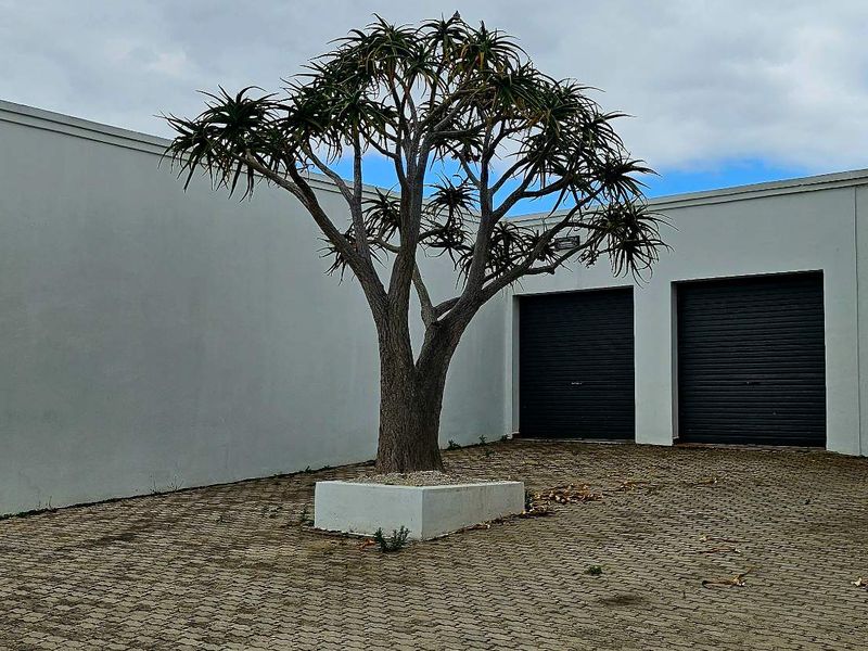 Family Home for Sale in Cannonville - Photo 2