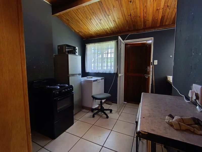 Prime Student Housing: 8 Beds Near University - Photo 3