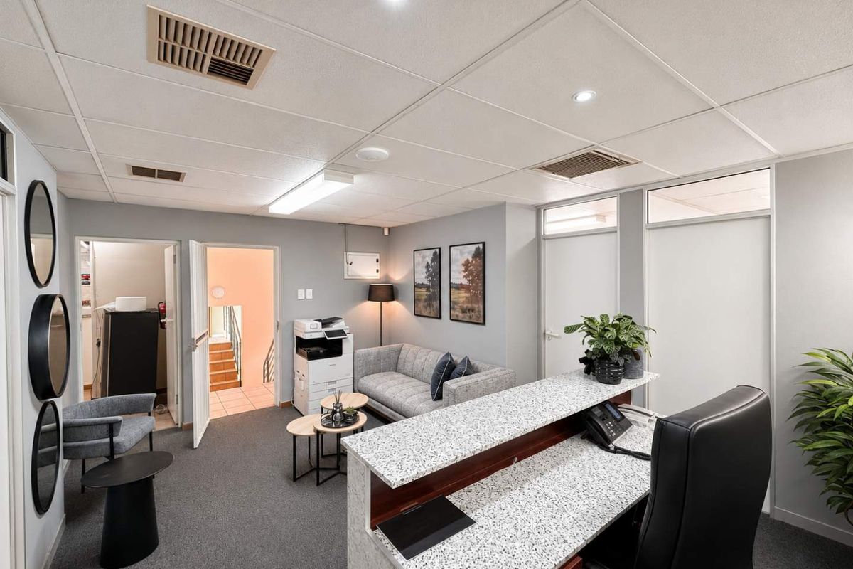 Prime Office Space To Let – 300m2 in Hillcrest - Photo 5