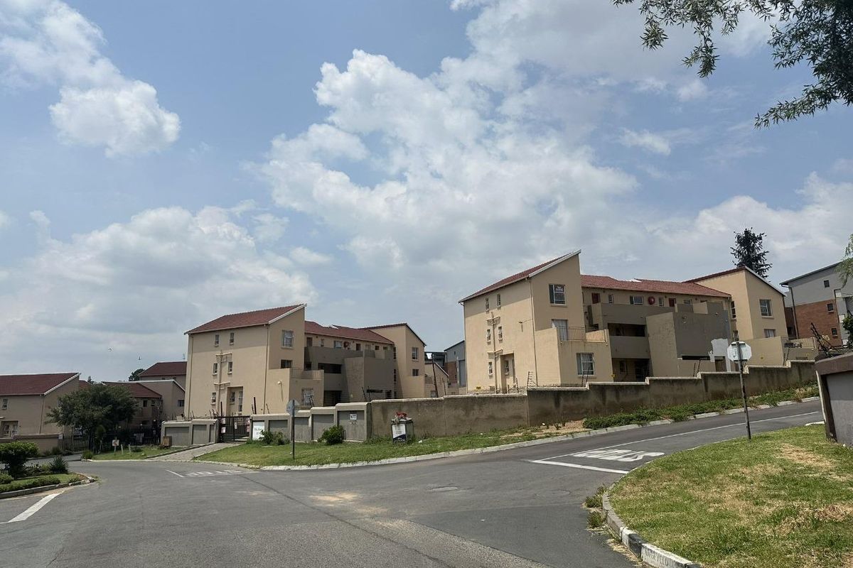 TWO BEDROOM APARTMENT IN MIDRAND  : AVAILABLE-1 SEPTEMBER 2026. - Photo 2
