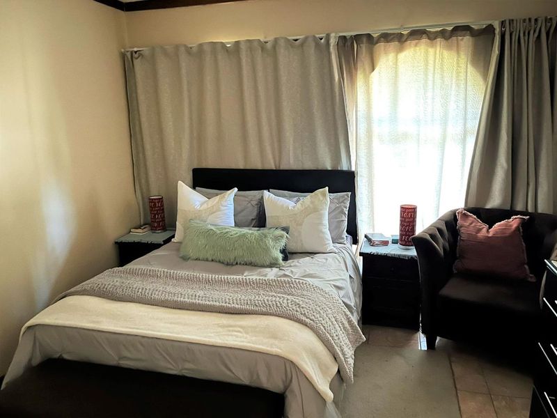 A Solid Buy You Don’t Want to Miss! - Photo 7