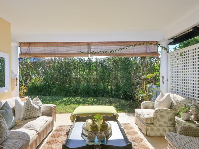 Beautifully appointed, 3 Bedroom Simplex within a secure estate - Photo 3