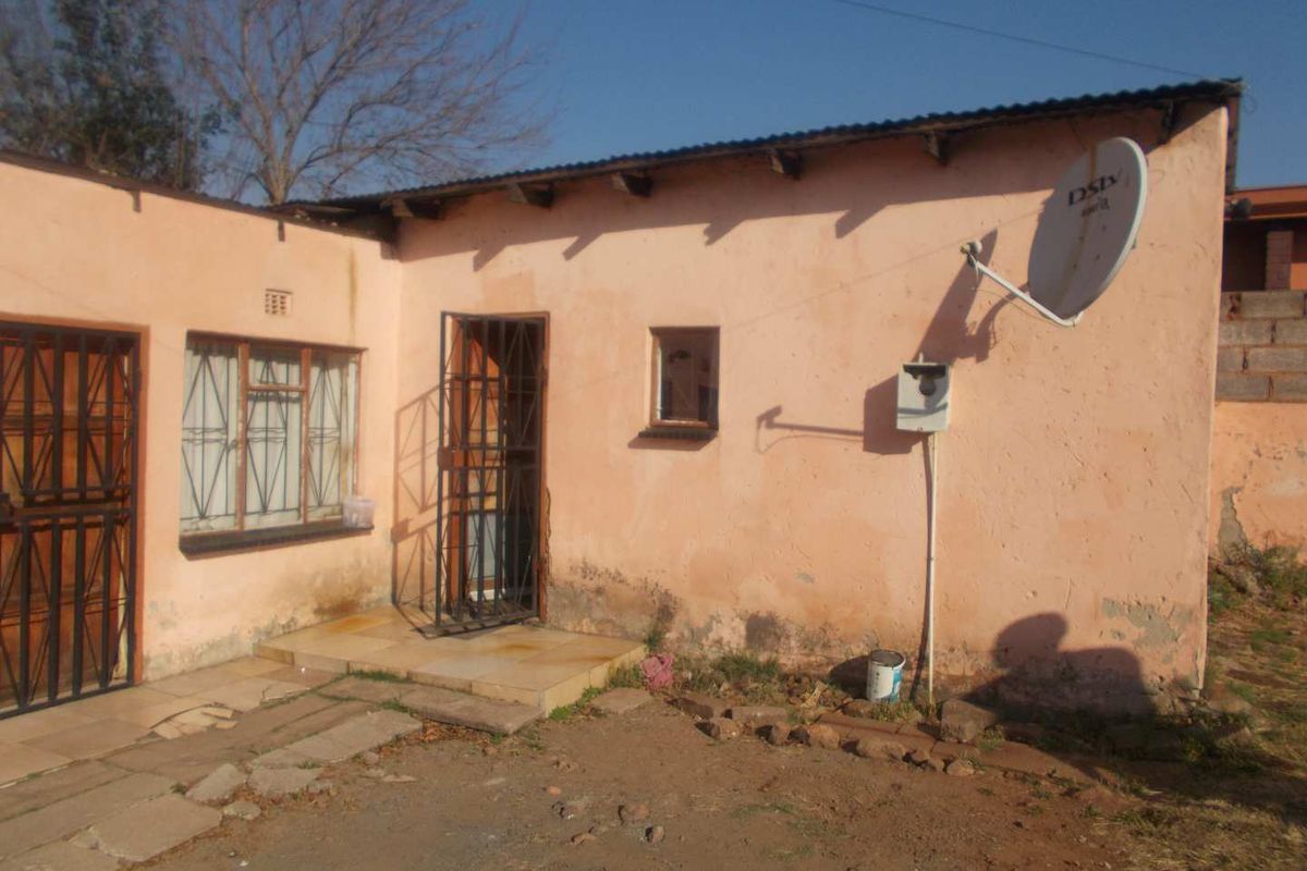 property with potential for sale - Photo 5