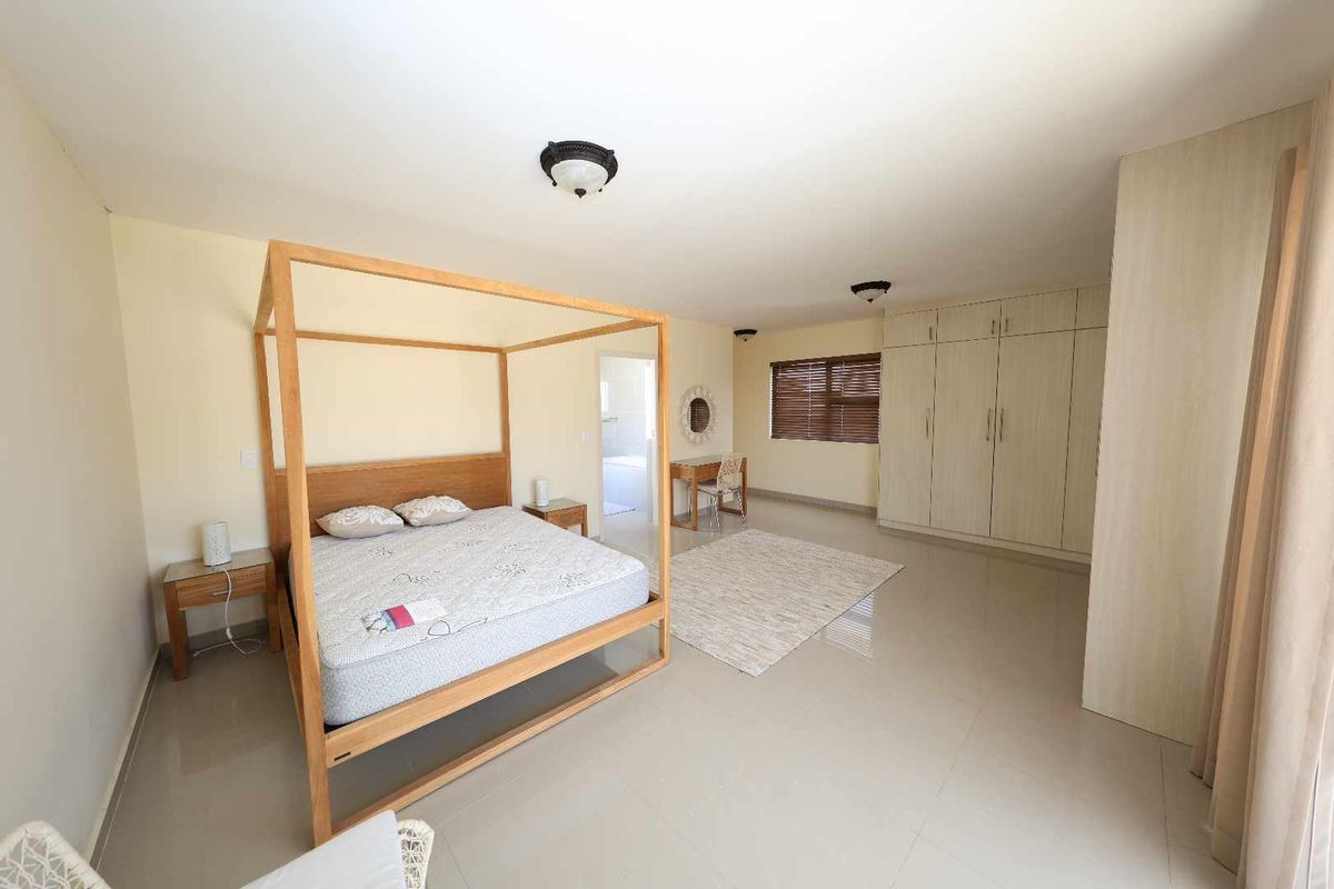 BEACHFRONT HOUSE - Photo 3