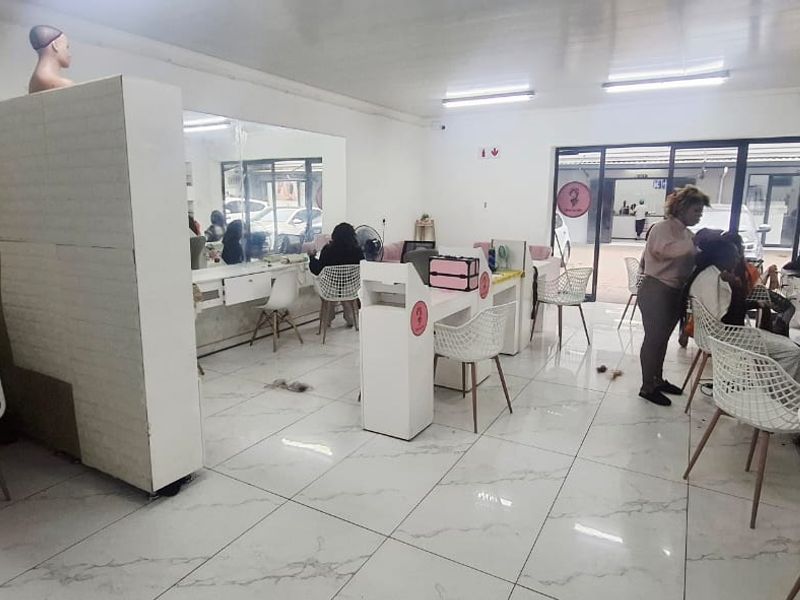 **Ground Floor Prime Business Opportunity with Trafalgar Property Group** - Photo 6