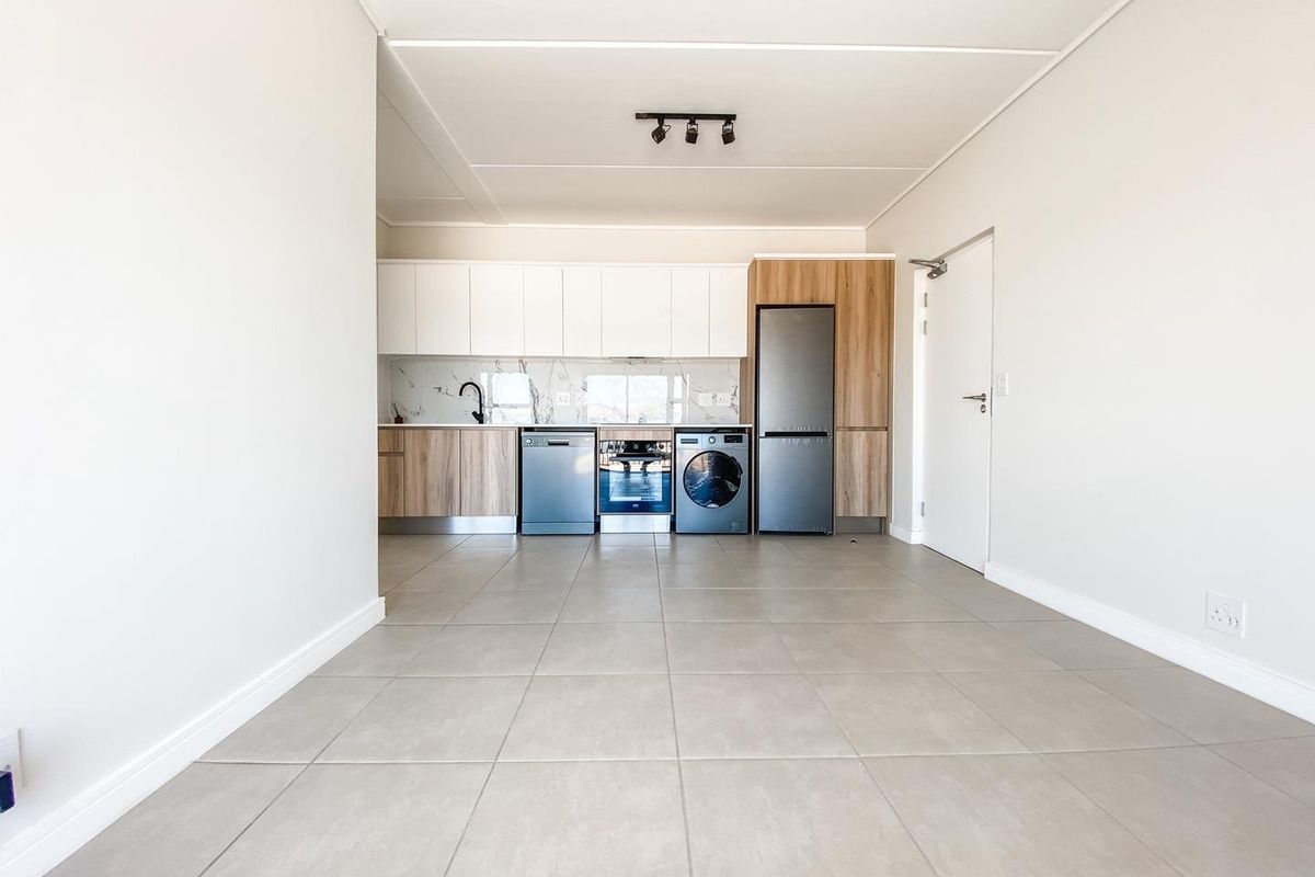 1 Bedroom Apartment in Fynbos Estate - Photo 3
