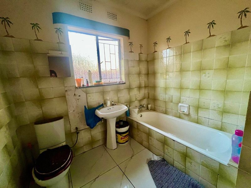 Modder east 3 bedroom house - Photo 9