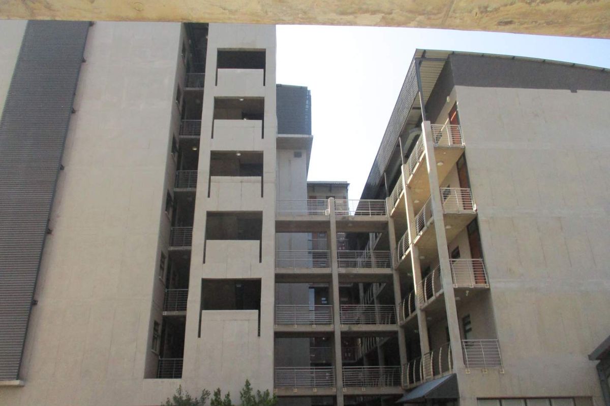 Modern 2 Bedroom to rent in IQ Brooklyn - Photo 3